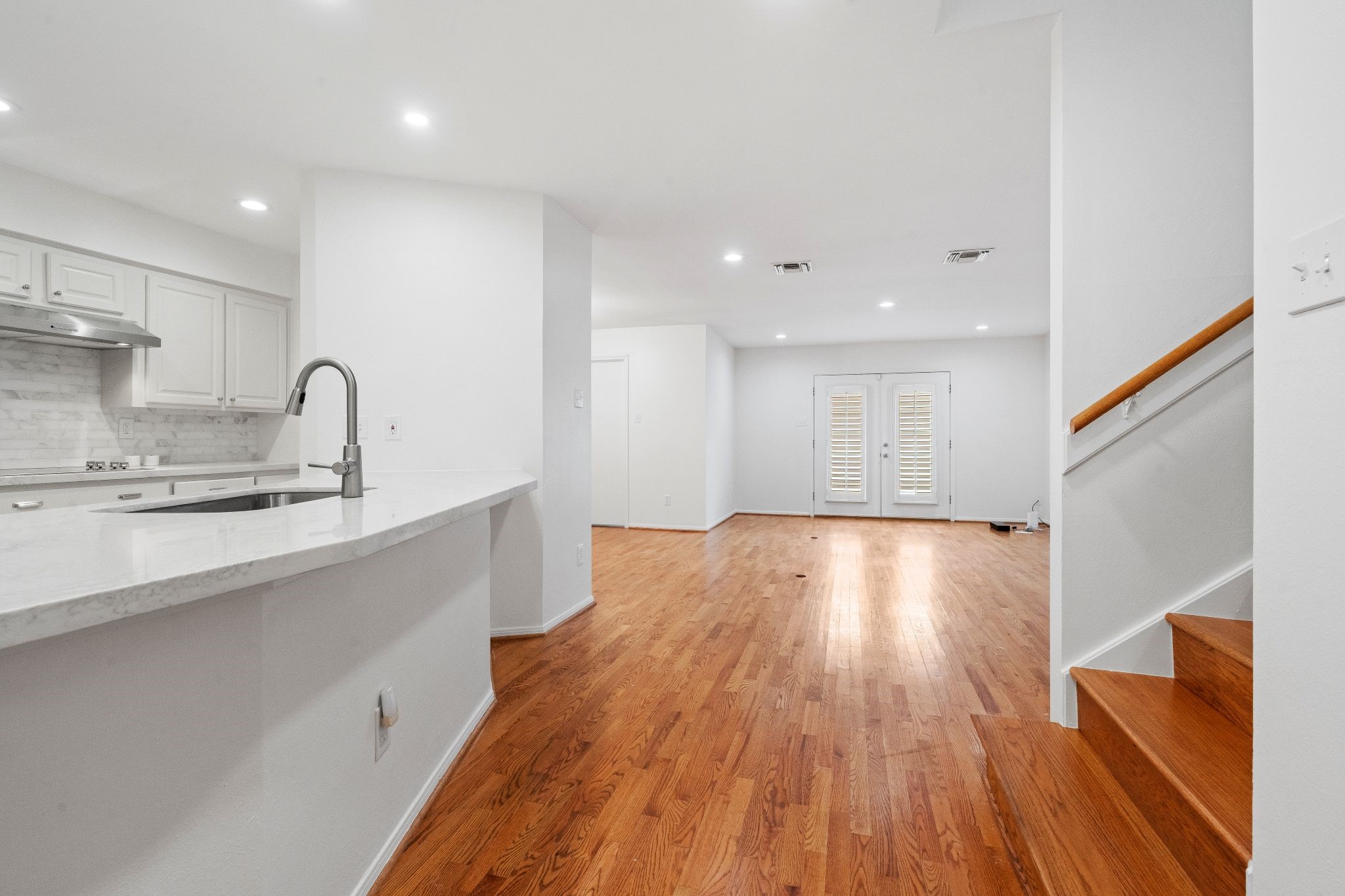 727 Bunker Hill Road, Unit 15 Houston, TX 77024 - Photo 5 of 45