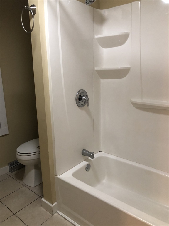 188 Belleville Road New Bedford, MA 02745 - Photo 13 of 23