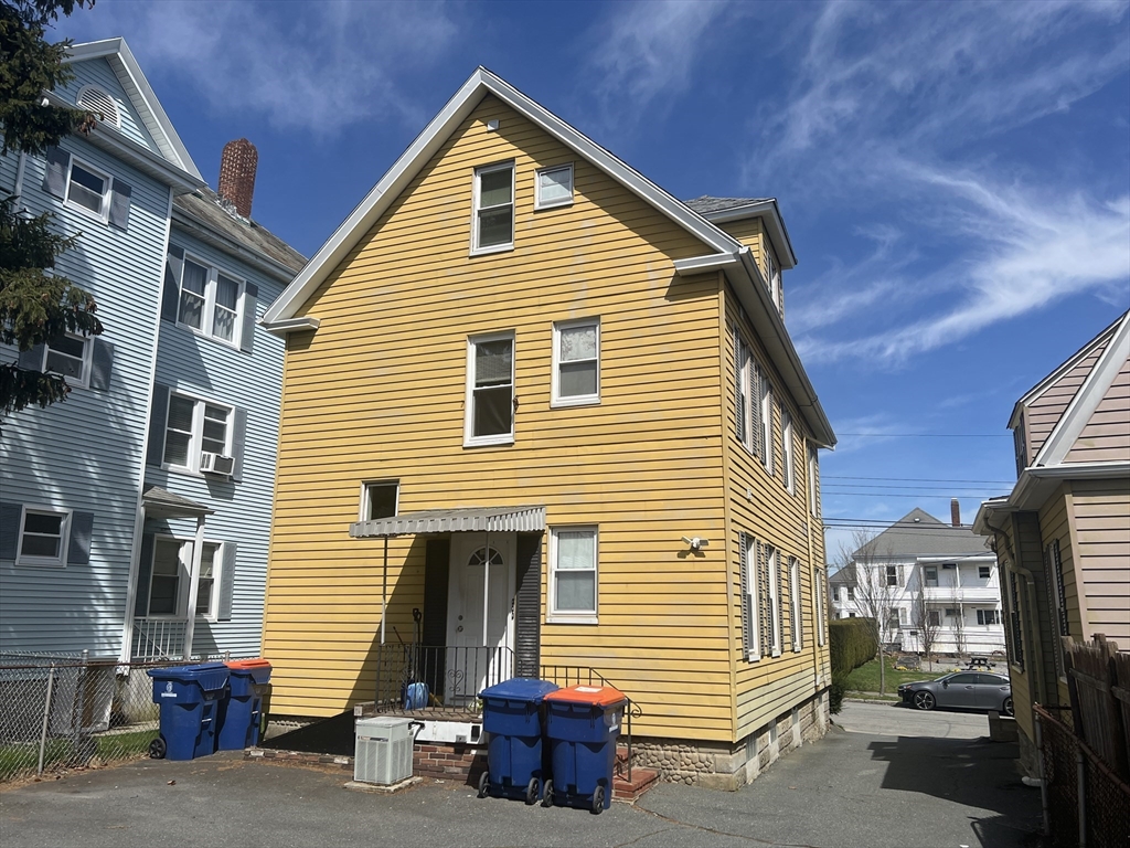 188 Belleville Road New Bedford, MA 02745 - Photo 4 of 23