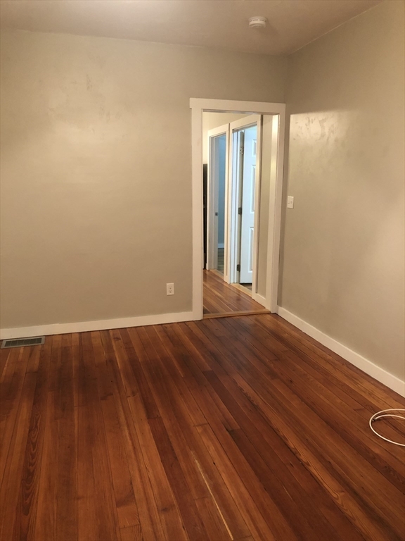 188 Belleville Road New Bedford, MA 02745 - Photo 8 of 23