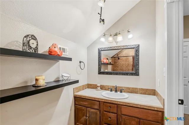 $539,000 | 1739 Old Goliad Road, Victoria, TX 77905