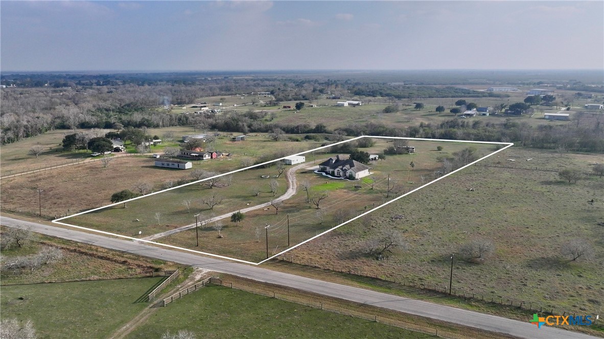 1739 Old Goliad Road Victoria, TX 77905 - Photo 7 of 47