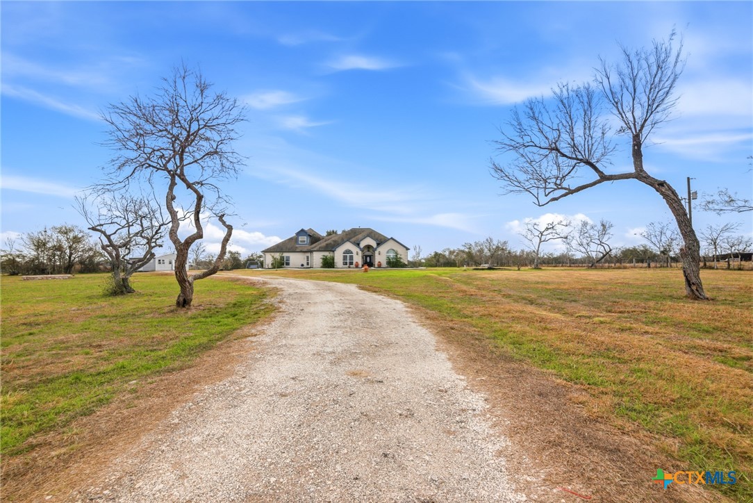 1739 Old Goliad Road Victoria, TX 77905 - Photo 9 of 47