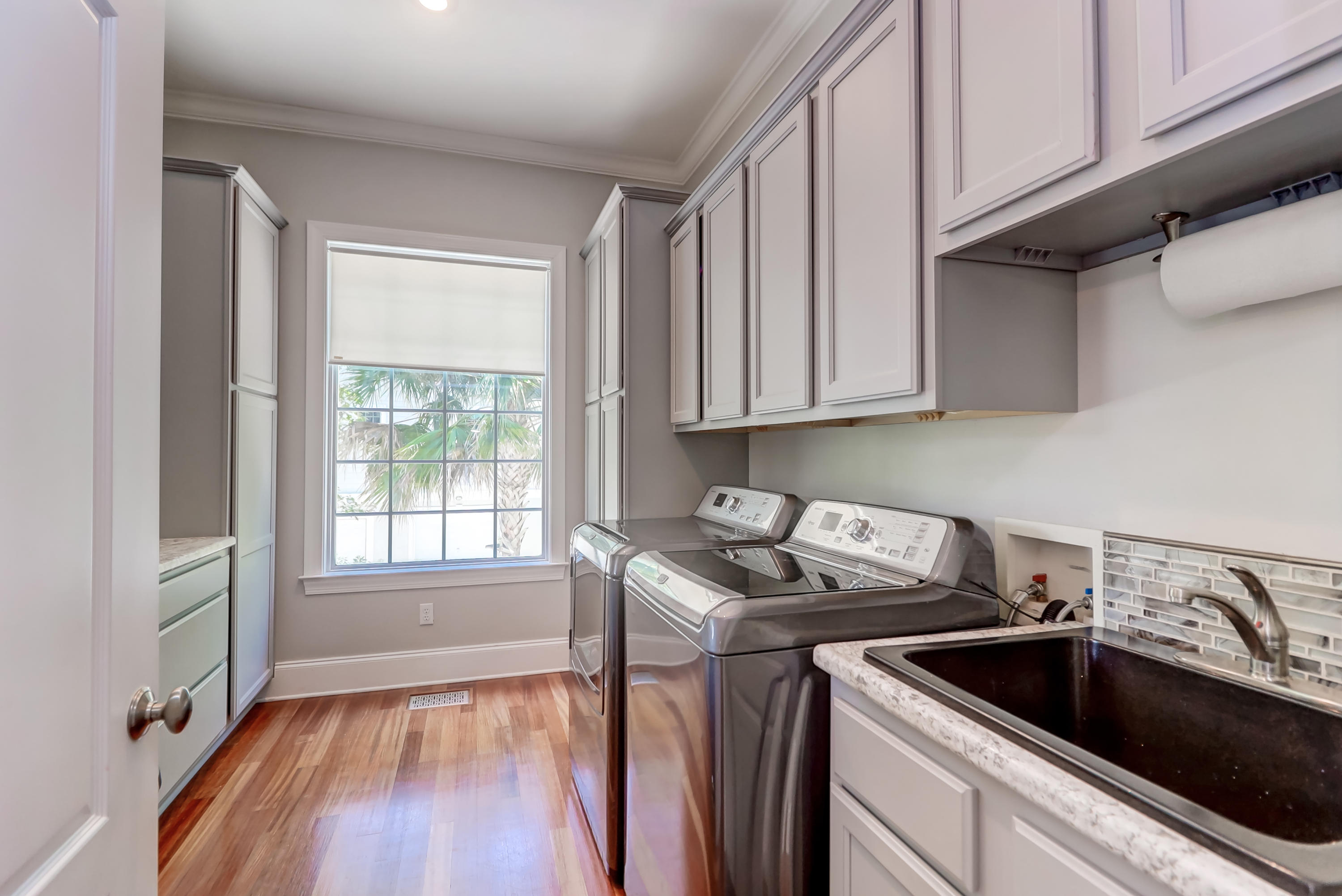 2096 Rookery Lane Charleston, SC 29414 - Photo 28 of 122 Laundry Room