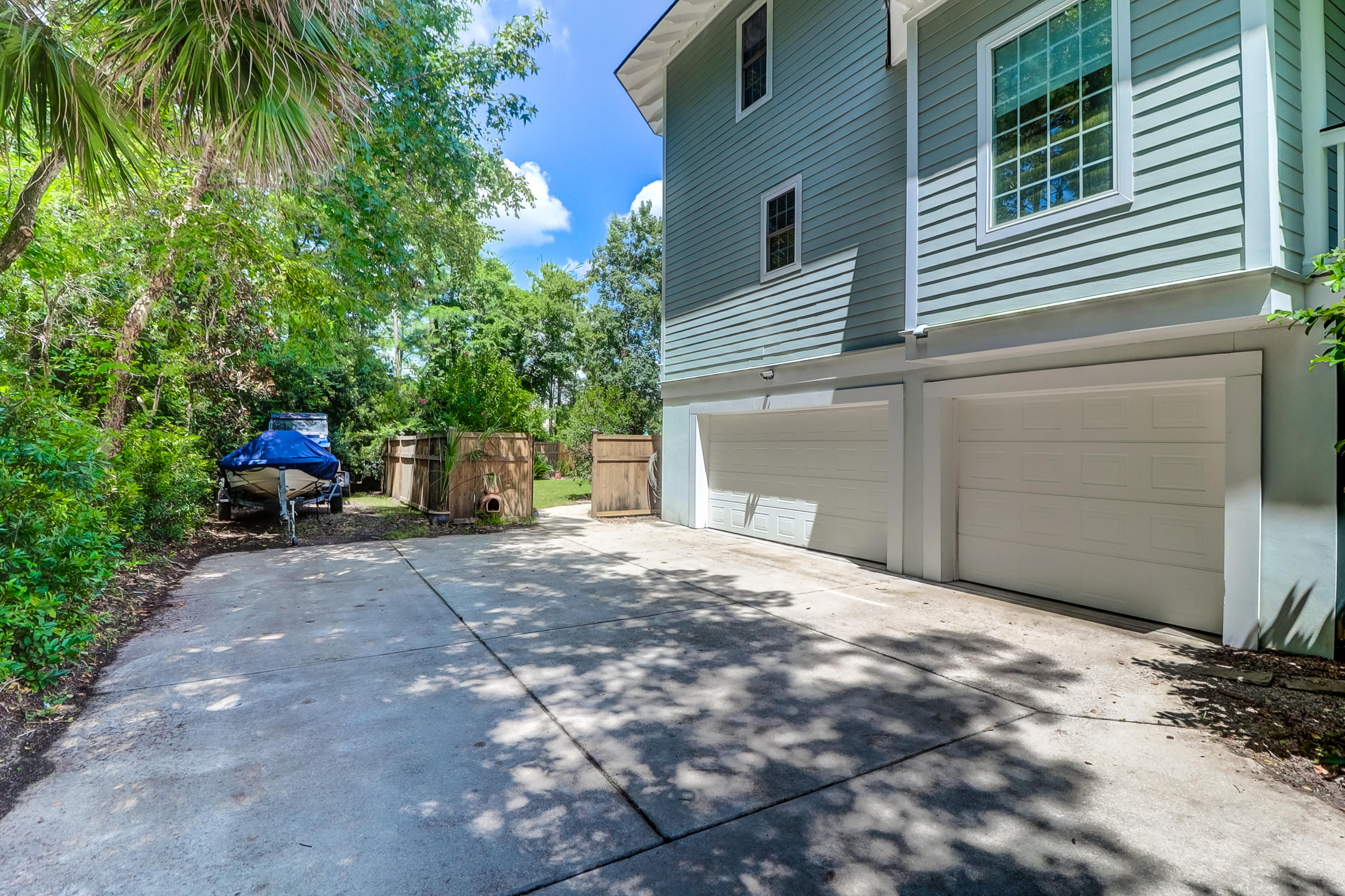 2096 Rookery Lane Charleston, SC 29414 - Photo 63 of 122 3+ Car Garage