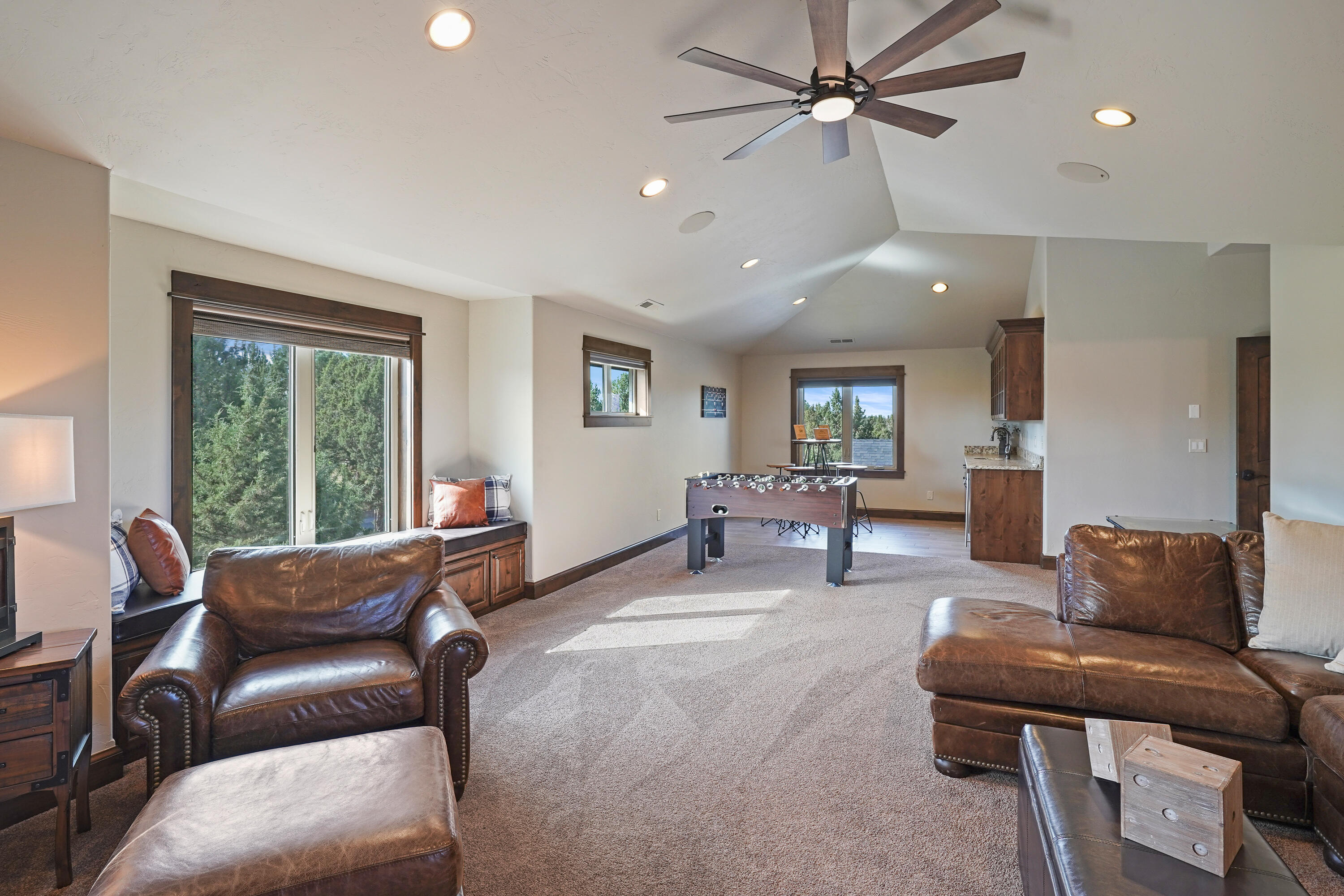 21230 Yeoman Road Bend, OR 97701 - Photo 37 of 57 DSC04264