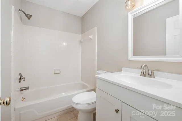 $324,900 | 7114 Kinsmore Lane, Charlotte, NC 28269