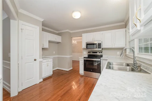 $324,900 | 7114 Kinsmore Lane, Charlotte, NC 28269