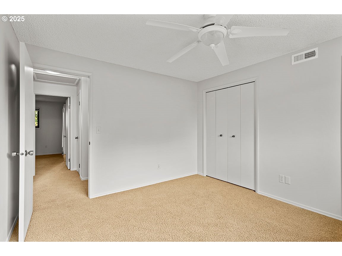 9 Britten Court Lake Oswego, OR 97035 - Photo 26 of 48 a view of an empty room