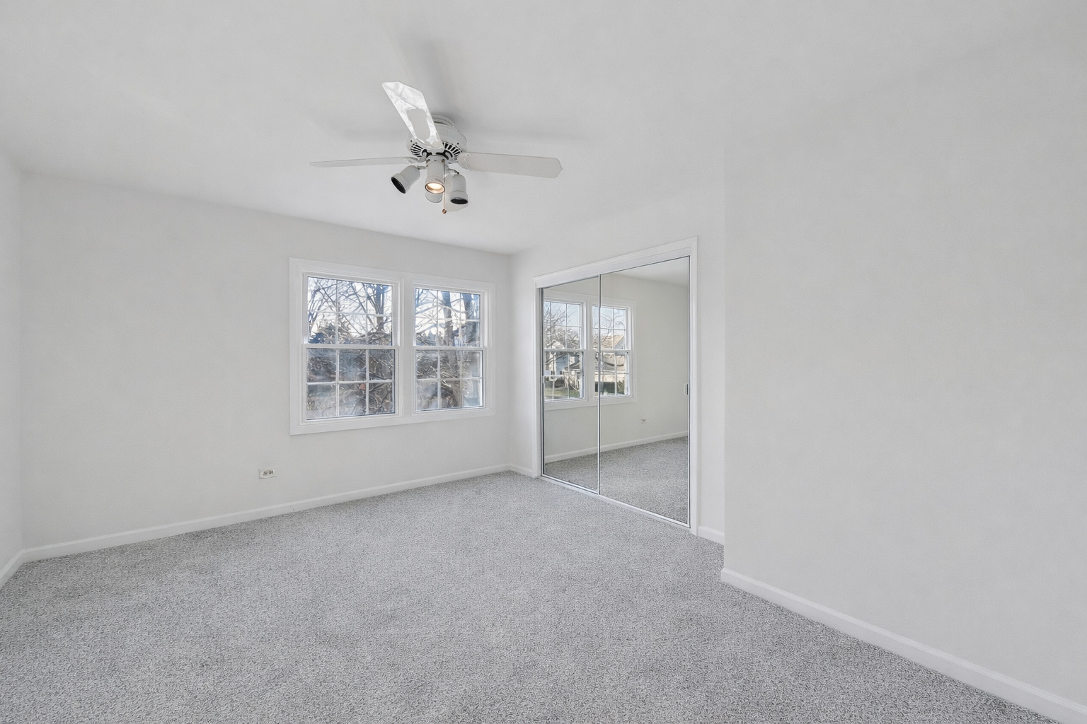 1500 Gordon Terrace Deerfield, IL 60015 - Photo 25 of 36 an empty room with windows and entrance