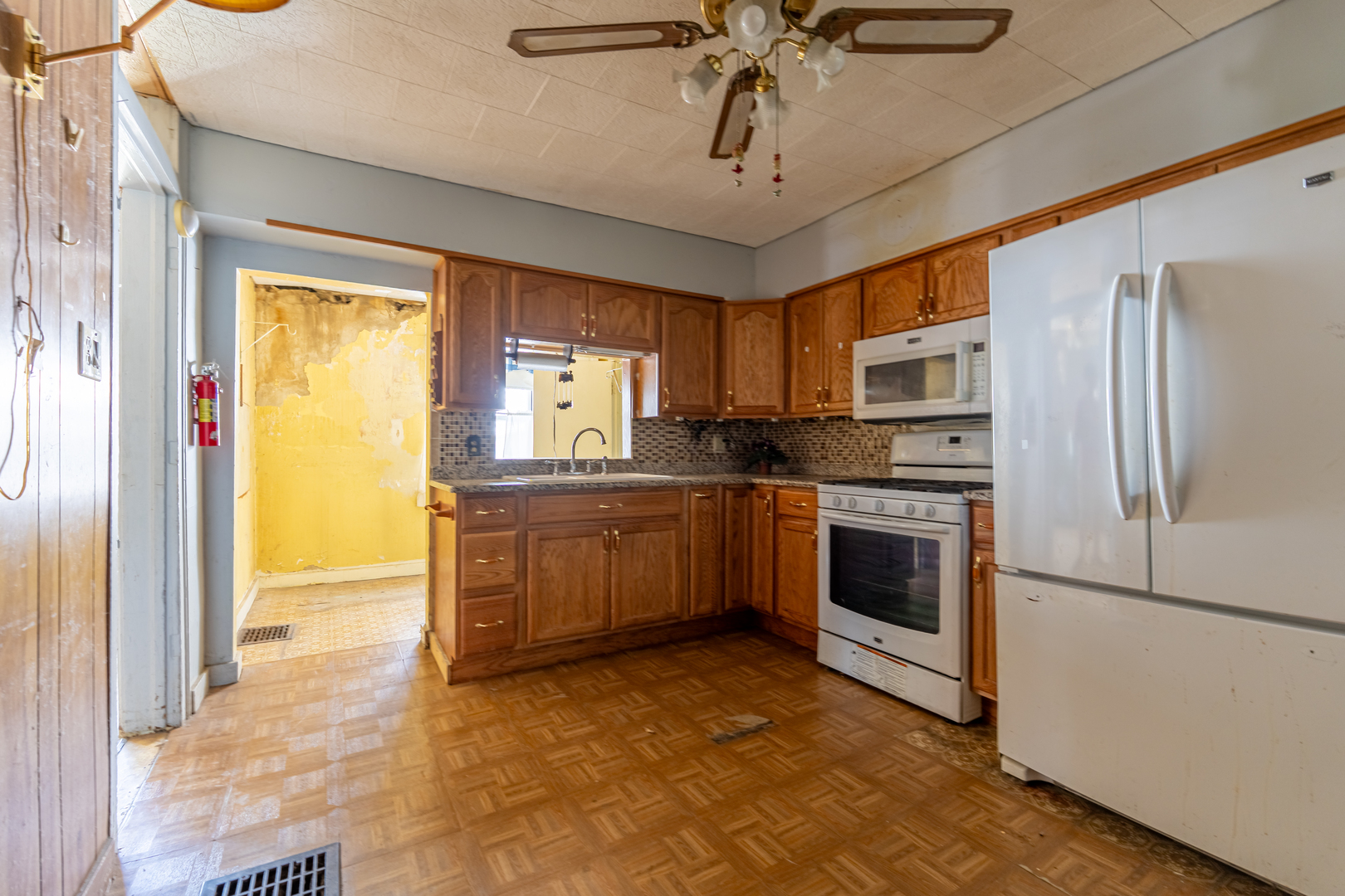 306 East Sycamore Street Normal, IL 61761 - Photo 7 of 24