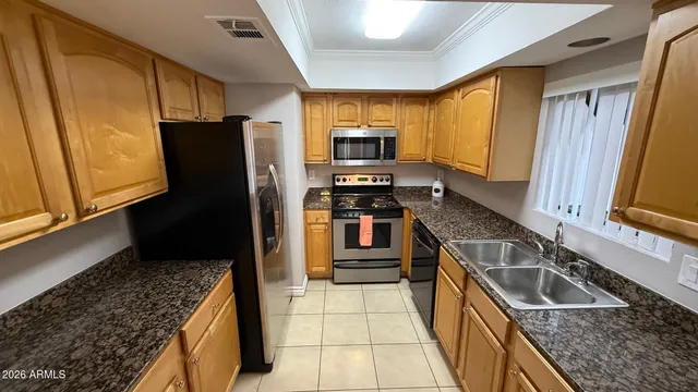 $1,700 | 3434 West Danbury Drive, Unit A110, Phoenix, AZ 85053