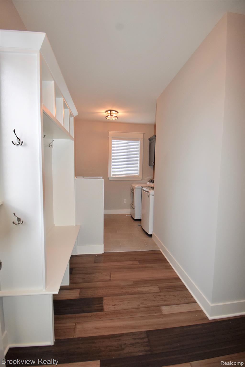 2893 Dearborn Avenue Rochester, MI 48309 - Photo 10 of 27 Mudroom entrance from garage