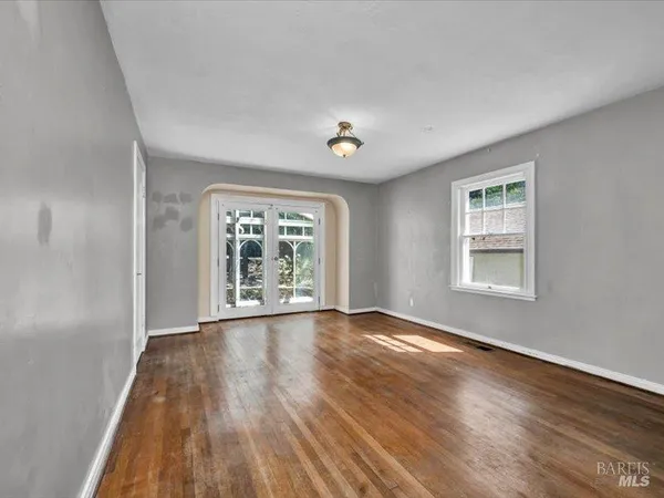 $700,000 | 315 White Cottage Road North, Angwin, CA 94508