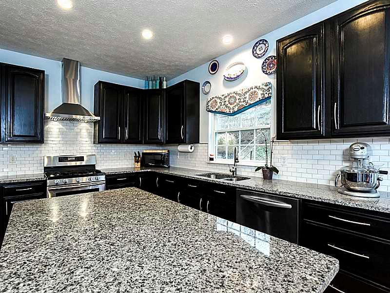 205 Field Club Circle McKees Rocks, PA 15136 - Photo 5 of 25 Kitchen.