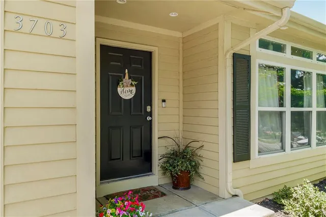 $385,000 | 3703 Clayton Drive, Leavenworth, KS 66048