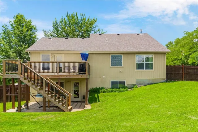 $385,000 | 3703 Clayton Drive, Leavenworth, KS 66048