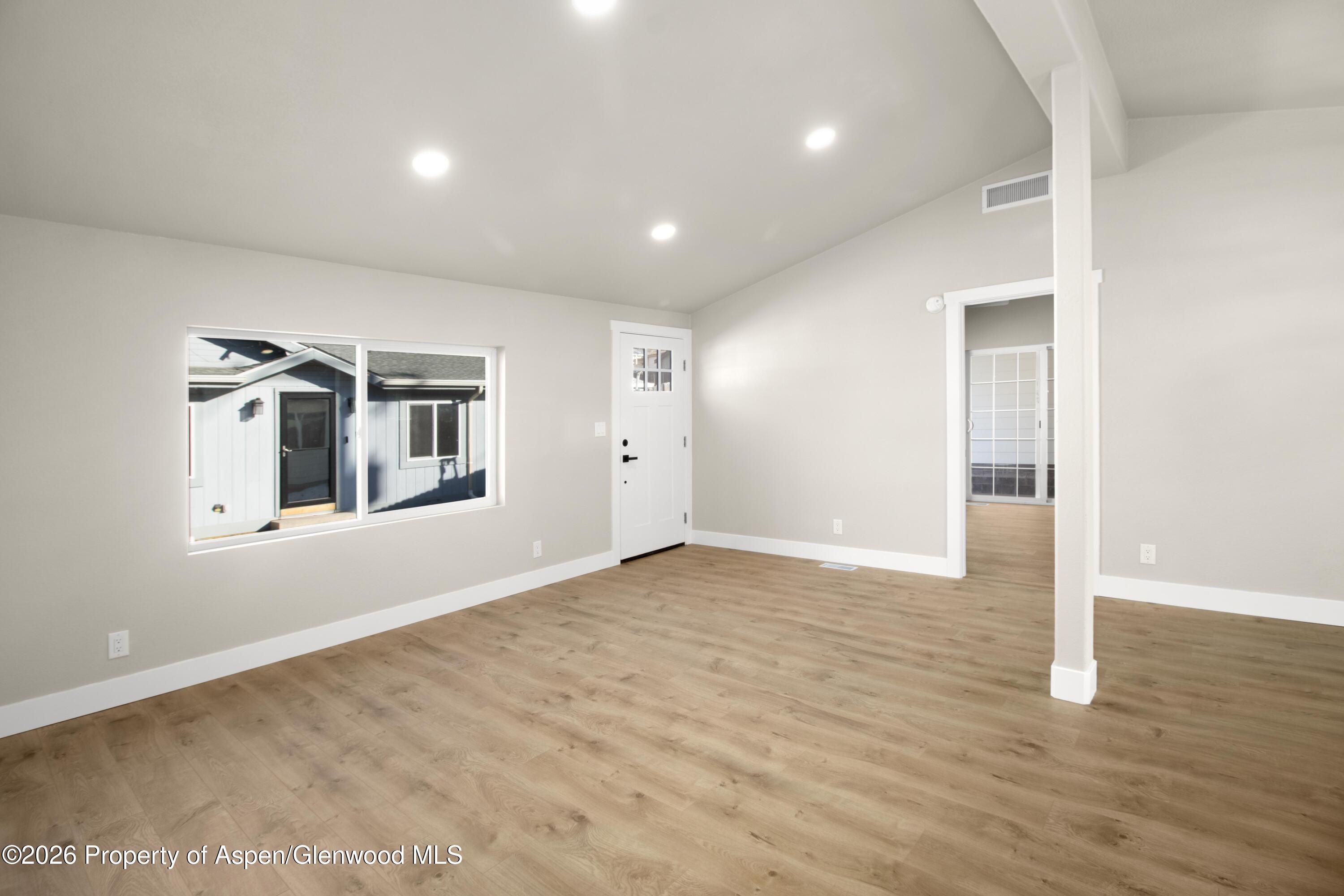 138 North 7th Street New Castle, CO 81647 - Photo 7 of 22 10