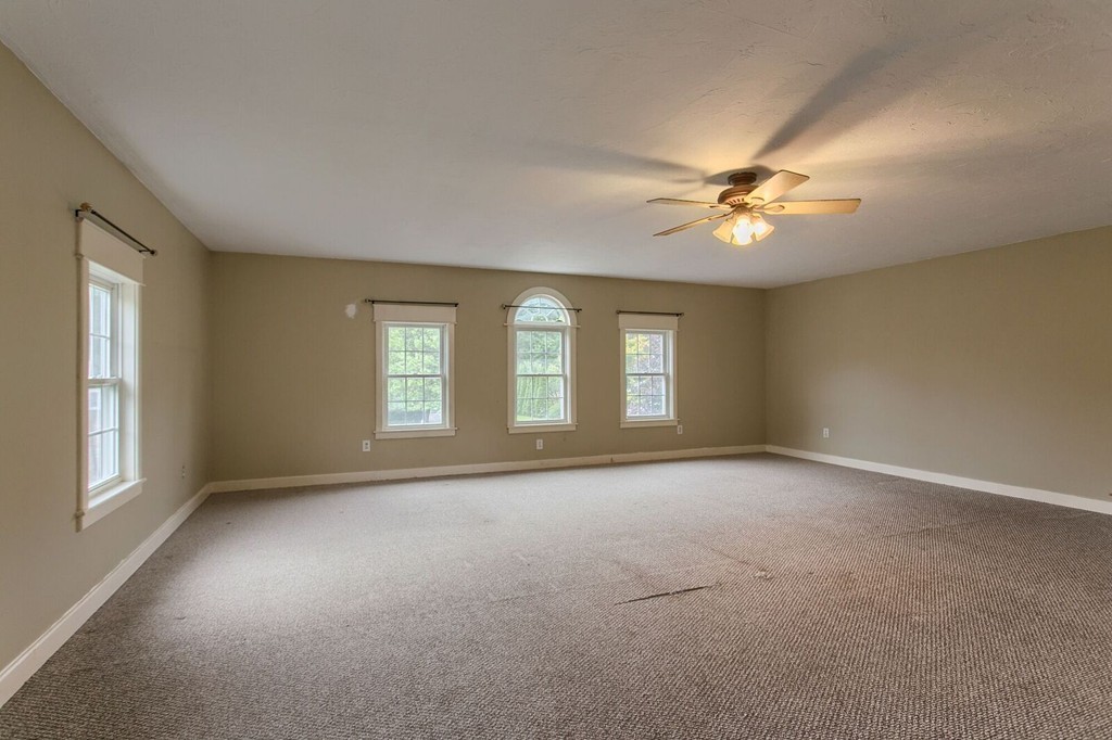 78 Kyle Road Fitchburg, MA 01420 - Photo 19 of 30 Gallery Image 19