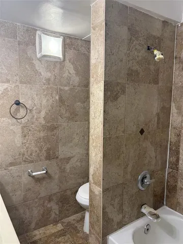 $2,195 | 1700 Northwest 58th Terrace, Unit 1G, Sunrise, FL 33313