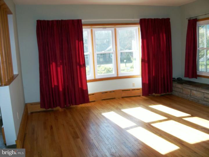4585 Painted Sky Road Reading, PA 19606 - Photo 4 of 22 Gallery Image 4