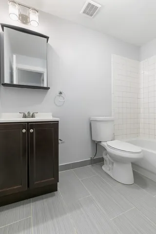 $1,751 | 1611 West Juneway Terrace, Unit 2F, Chicago, IL 60626