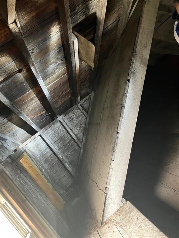 613 High Street California, PA 15419 - Photo 8 of 26 a view of entryway