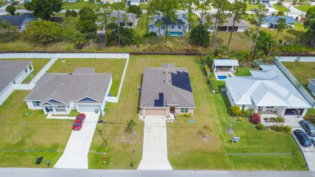 $2,900 | 1767 Southwest Bellevue Avenue, Port St. Lucie, FL 34953