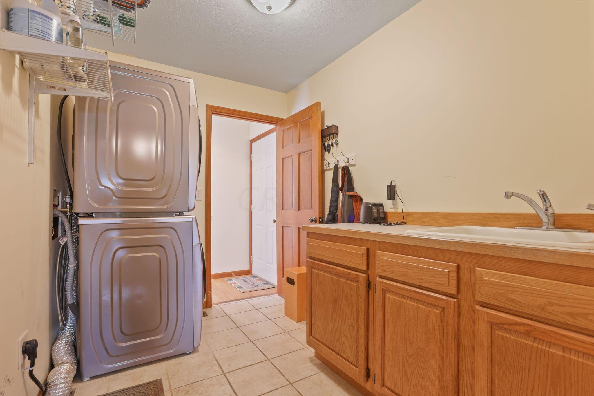 1809 South County Line Road Johnstown, OH 43031 - Photo 26 of 53 34-web-or-mls-0D3A5975