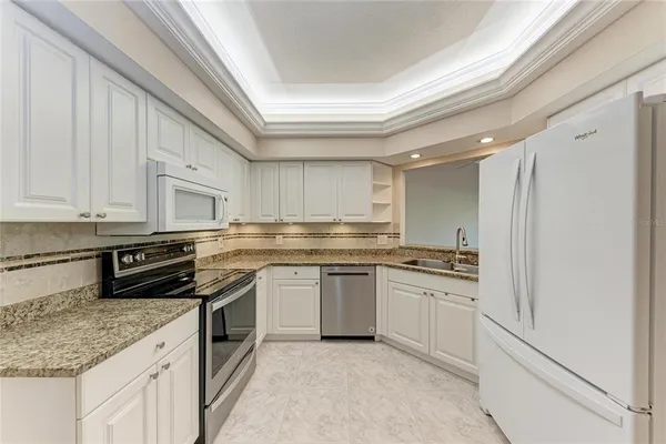 $240,000 | 6817 Fairview Terrace, Unit 24101, Bradenton, FL 34203