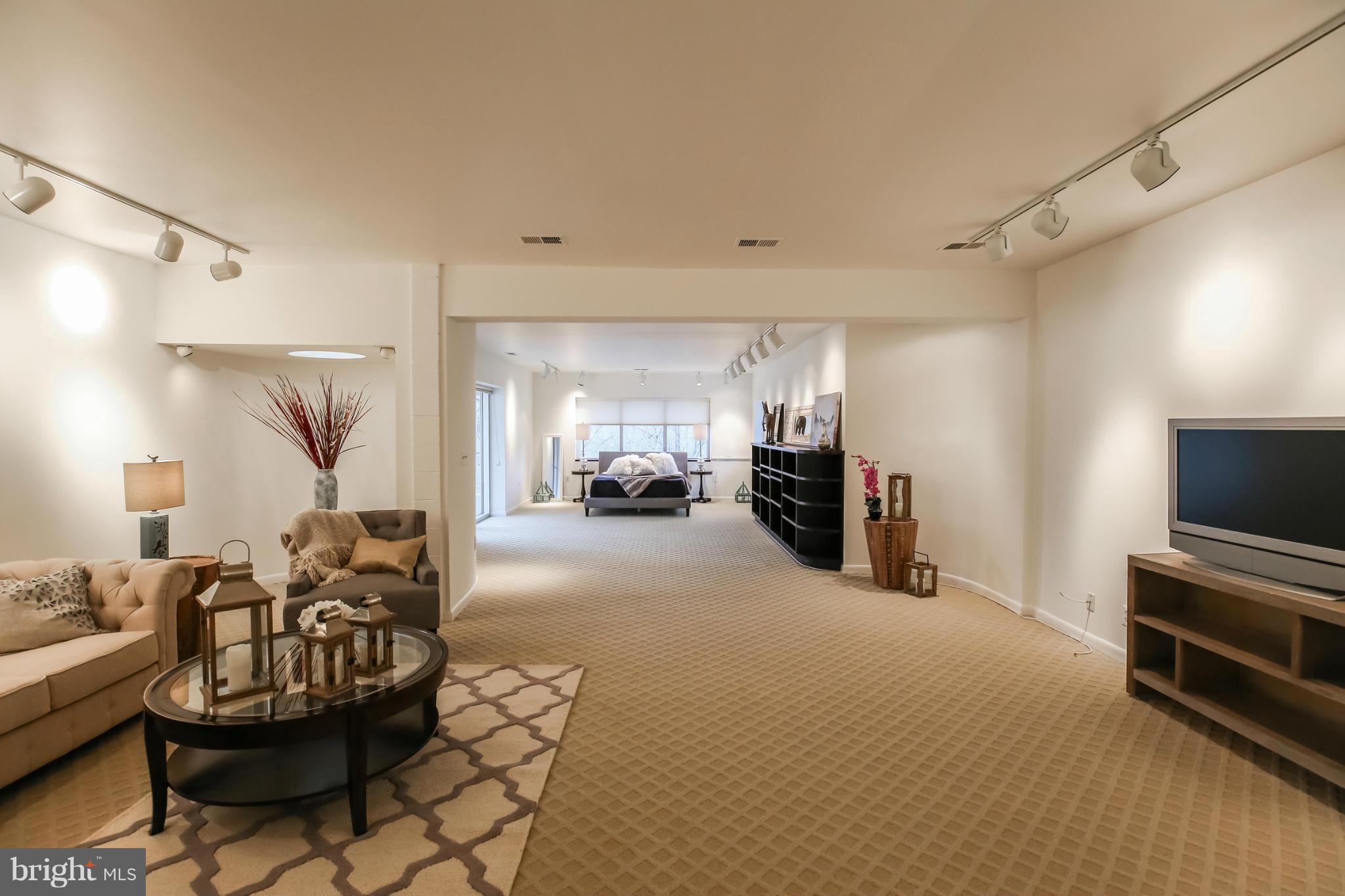 625 Potomac River Road McLean, VA 22102 - Photo 18 of 30 Bedroom