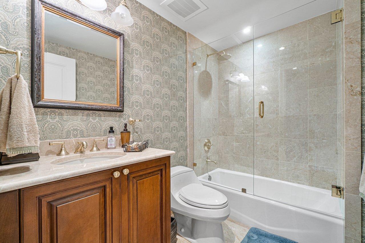 200 East Palmetto Park Road Boca Raton, FL 33432 - Photo 18 of 40 018-200EastPalmettoParkRoad-BocaRaton-FL