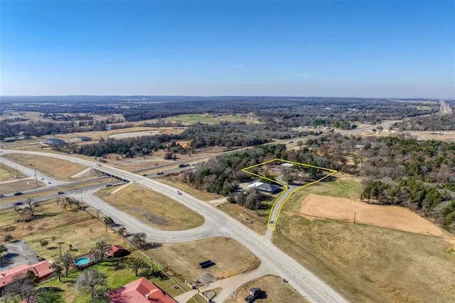 $585,000 | 9401 Farm To Market Road 678, Gainesville, TX 76240