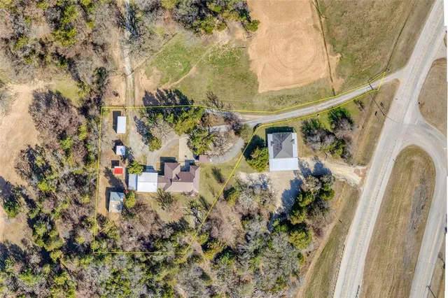$585,000 | 9401 Farm To Market Road 678, Gainesville, TX 76240