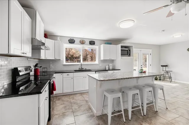 $585,000 | 9401 Farm To Market Road 678, Gainesville, TX 76240