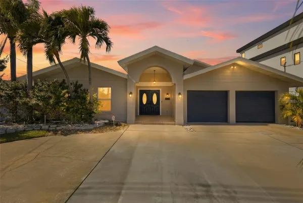 $2,725,000 | 2822 West Vina Del Mar Boulevard, St. Pete Beach, FL 33706