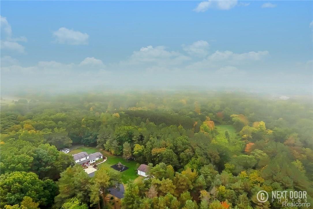 2212 Byron Road Howell, MI 48855 - Photo 56 of 63 DJI_0040-2.jpg