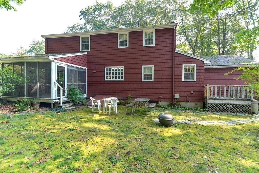 46 Country Club Road Dedham, MA 02026 - Photo 5 of 36 Gallery Image 5