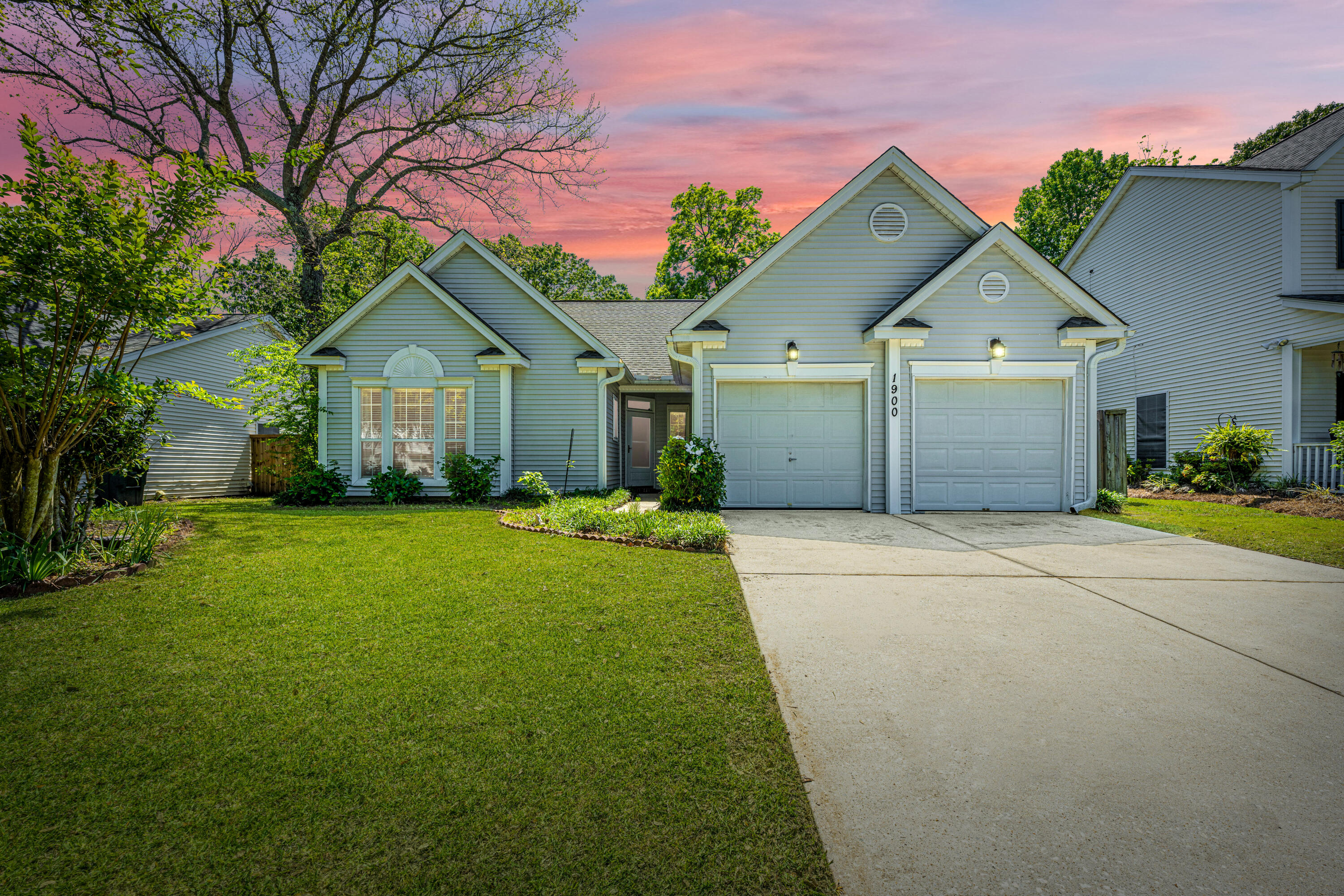 1900 Treebark Drive Charleston, SC 29414 - Photo 1 of 38 1900TreebarkDr01