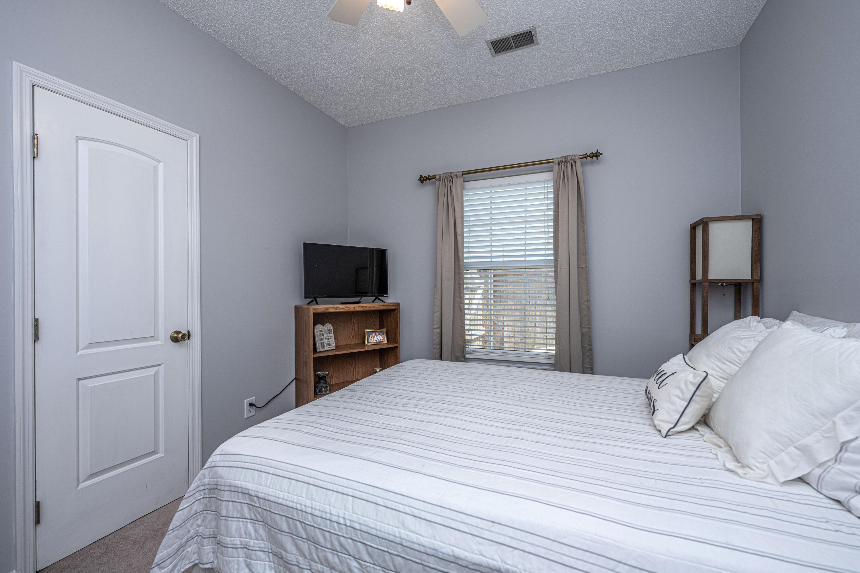 1900 Treebark Drive Charleston, SC 29414 - Photo 27 of 38 1900TreebarkDr27