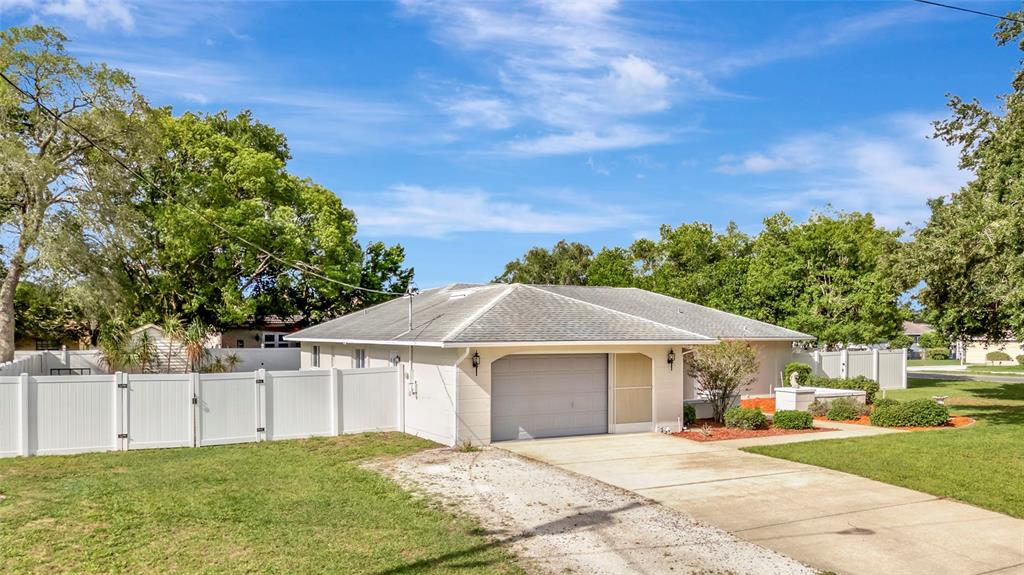10412 Avila Street Spring Hill, FL 34608 - Photo 34 of 41