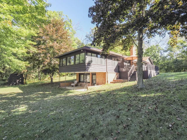 $850,000 | 9411 North Maple Hill Road, Howard City, MI 49329
