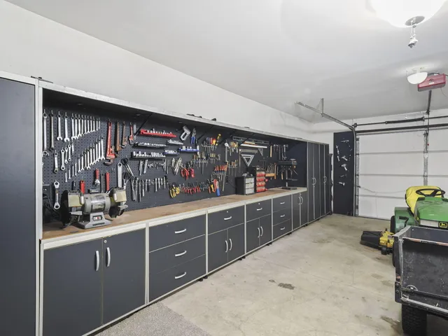 $850,000 | 9411 North Maple Hill Road, Howard City, MI 49329