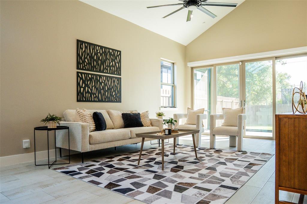 2514 Shannon Road Orlando, FL 32806 - Photo 22 of 53 a living room with furniture and a rug