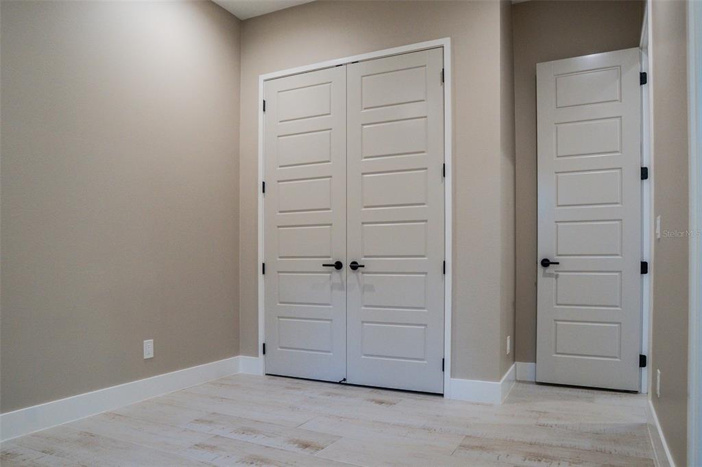 2514 Shannon Road Orlando, FL 32806 - Photo 33 of 53 an empty room with closet area