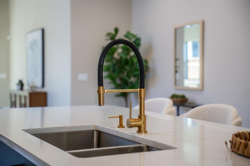 2514 Shannon Road Orlando, FL 32806 - Photo 10 of 53 a kitchen with a sink and a window