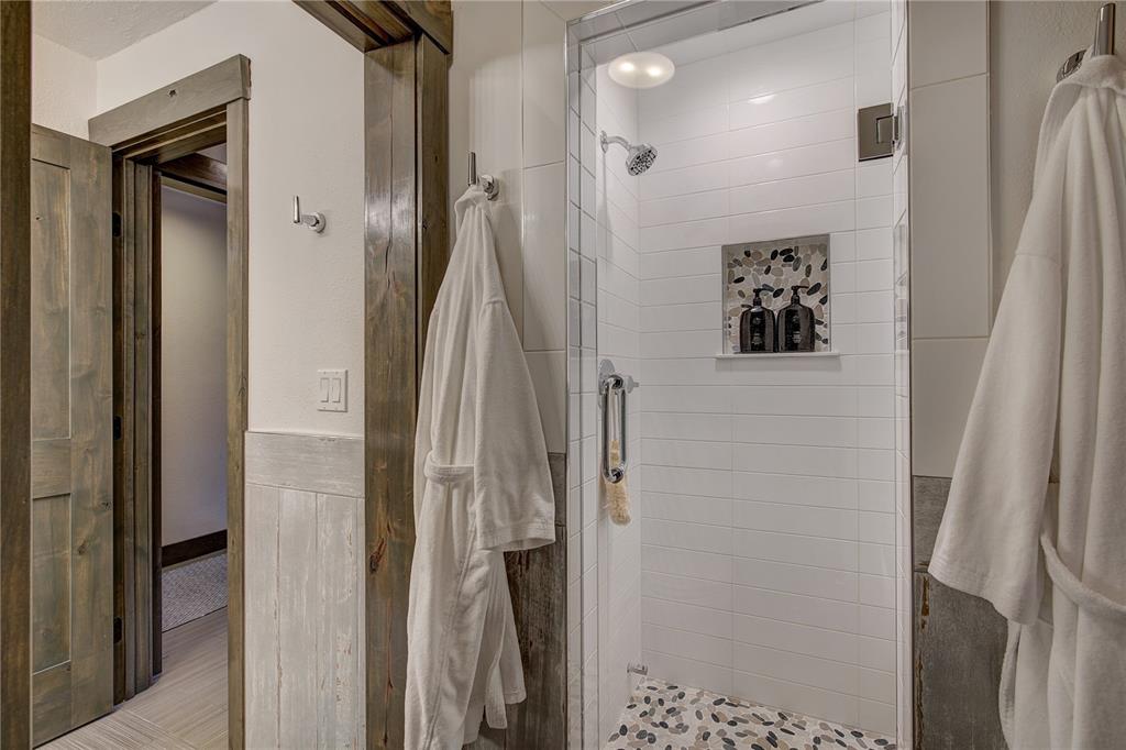 325 Four Oclock Road, Unit C302 Breckenridge, CO 80424 - Photo 17 of 29 Gallery Image 17