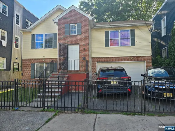 $690,000 | 43-45 Brookdale Avenue, Newark, NJ 07106