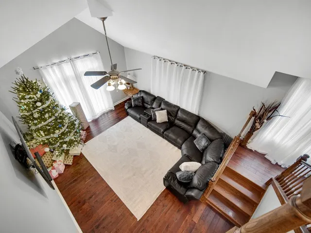 $459,900 | 2122 Sky Harbor Drive, New Lenox, IL 60451