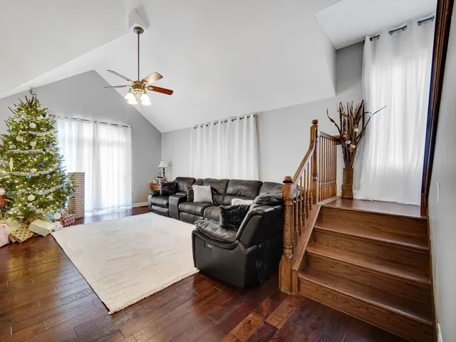 $459,900 | 2122 Sky Harbor Drive, New Lenox, IL 60451